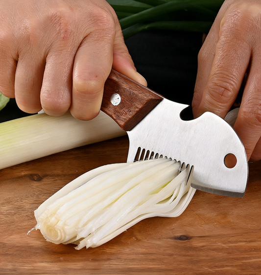 4-in-1 Universal Vegetable Peeler & Cutter