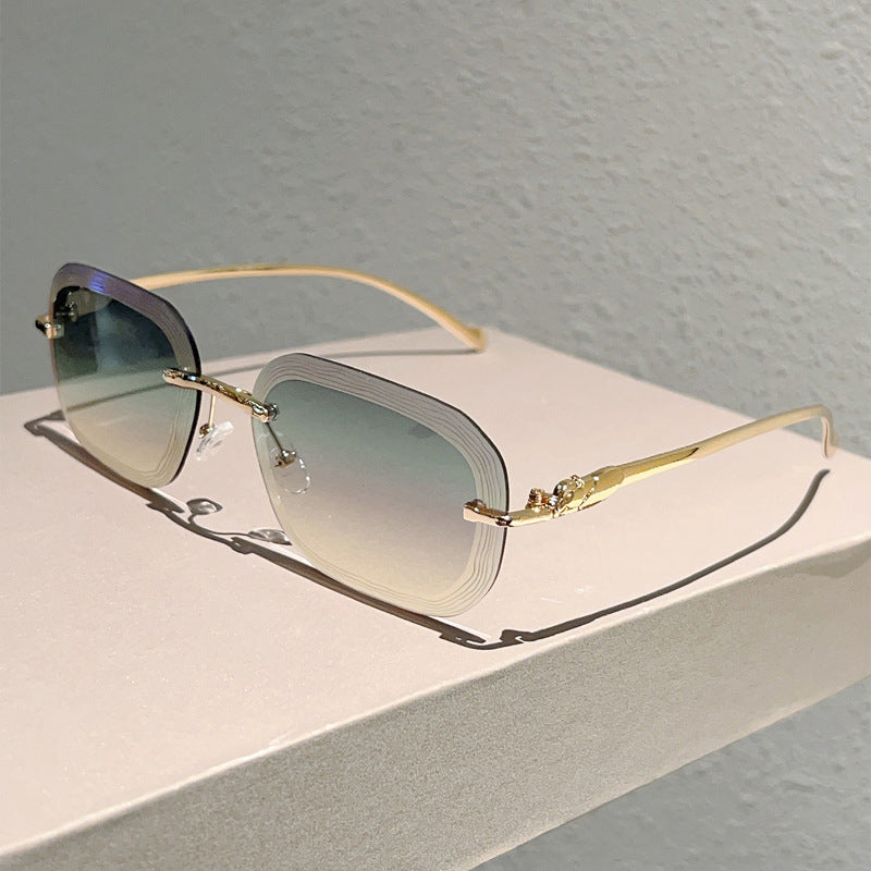 🌟 Trendy Rimless Gradient Sunglasses